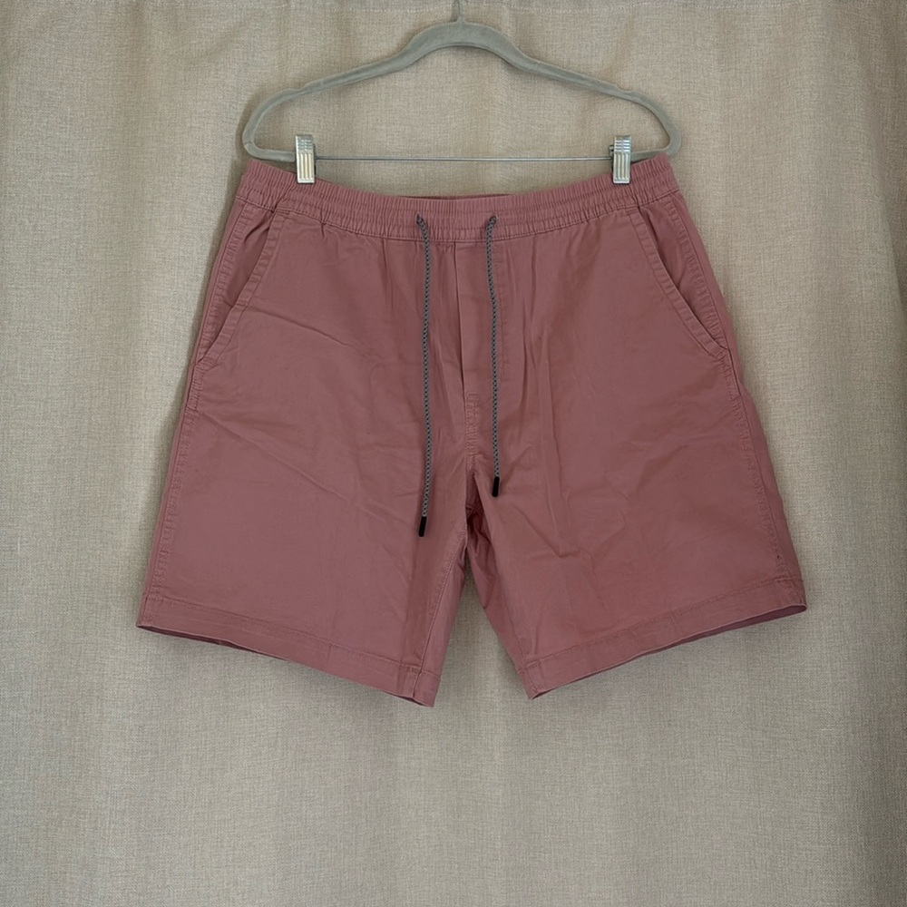 Men’s pink drawstring shorts NWOT